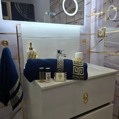 Love hôtel Maison équipée Avec Petit Déjeuner Gratuit - Balnéo- Sauna - Siège Massant Et Pièce Secrète *