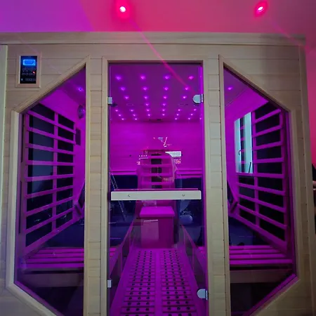 Maison Equipee Avec Petit Dejeuner Gratuit - Balneo- Sauna - Siege Massant Et Piece Secrete Liefdeshotel *