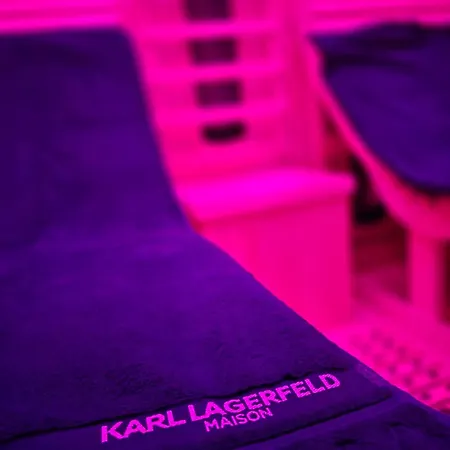 Maison Equipee Avec Petit Dejeuner Gratuit - Balneo- Sauna - Siege Massant Et Piece Secrete 러브호텔 *