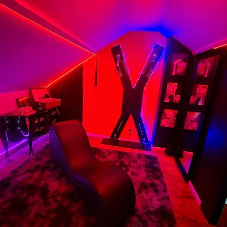 Maison Equipee Avec Petit Dejeuner Gratuit - Balneo- Sauna - Siege Massant Et Piece Secrete * Brachy